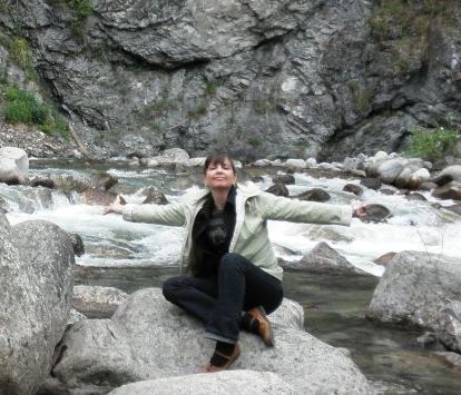 Bethe Davis enjoying hiking at Hatcher Pass